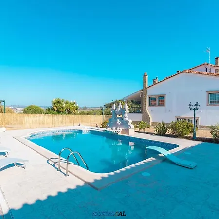 Pool Relaxing Getaway, Bbq, Wi-fi, Netflix Villa Terrugem