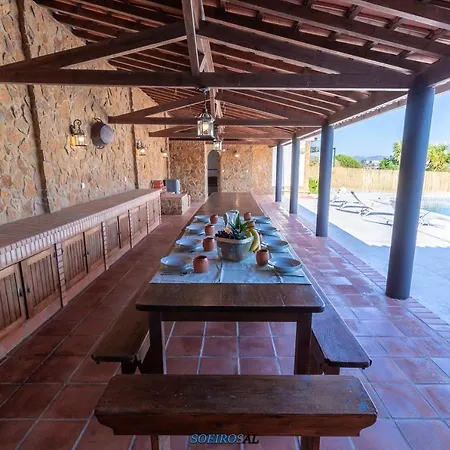 Pool Relaxing Getaway, Bbq, Wi-fi, Netflix Villa *